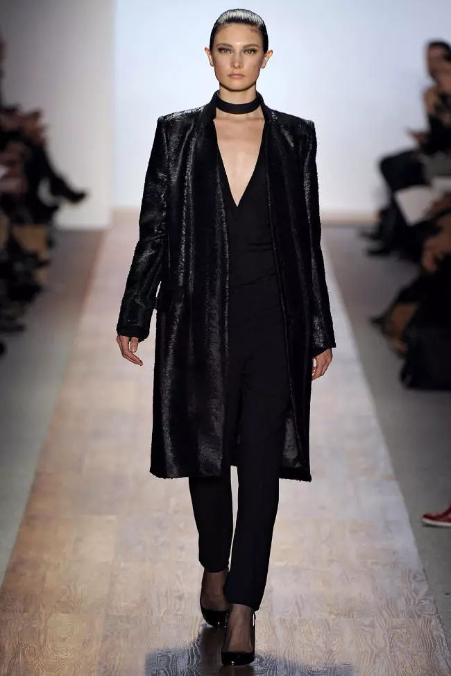 Max Azria Fall 2011 | Izu Ejiji New York