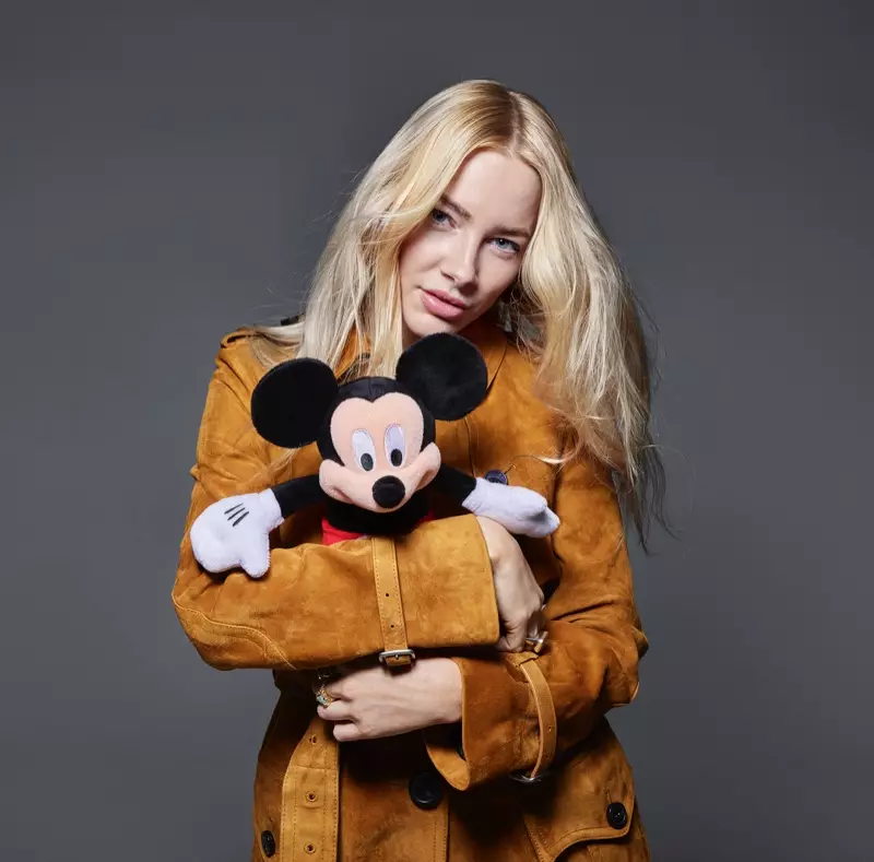 Fae Williams foar Mickey Mouse & Me. Foto: Rankin