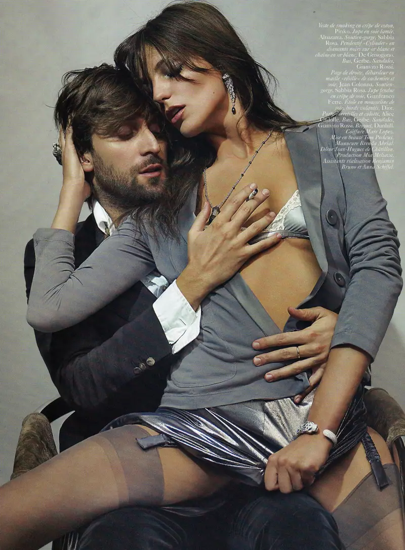 Daria Werbowy by Mario Testino in La Decadanse | Vogue Paris mei 2010