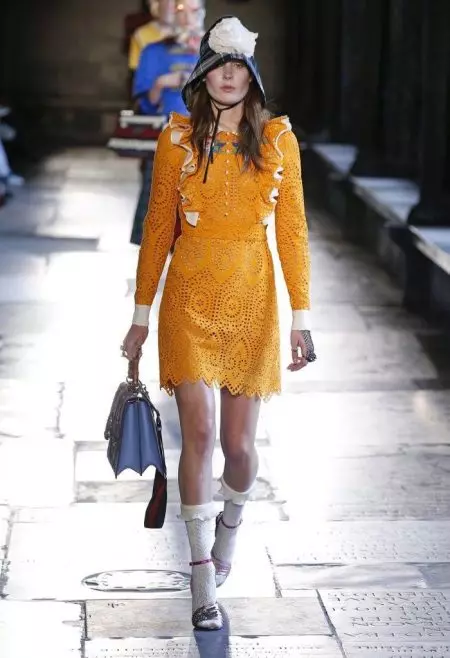 Η συλλογή Gucci's Cruise 2017 Take On a London Spirit