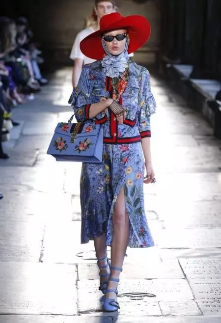 Koleksiyona Gucci's Cruise 2017 Ruhê Londonê digire