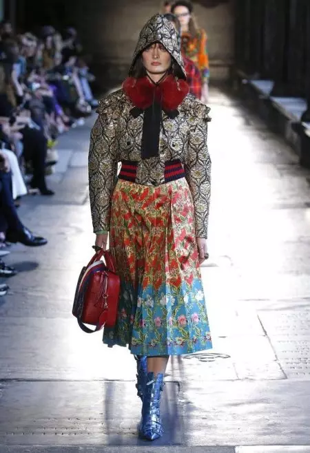 Gucci's Cruise 2017-kollektion får en London-ånd