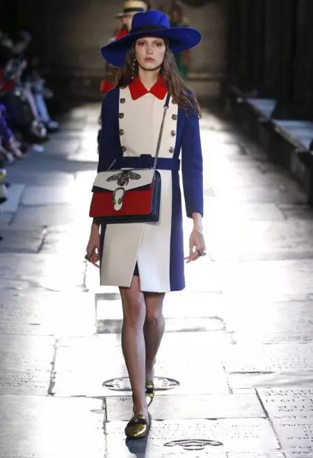 Ang Koleksyon ng Gucci's Cruise 2017 ay Nagkakaroon ng London Spirit