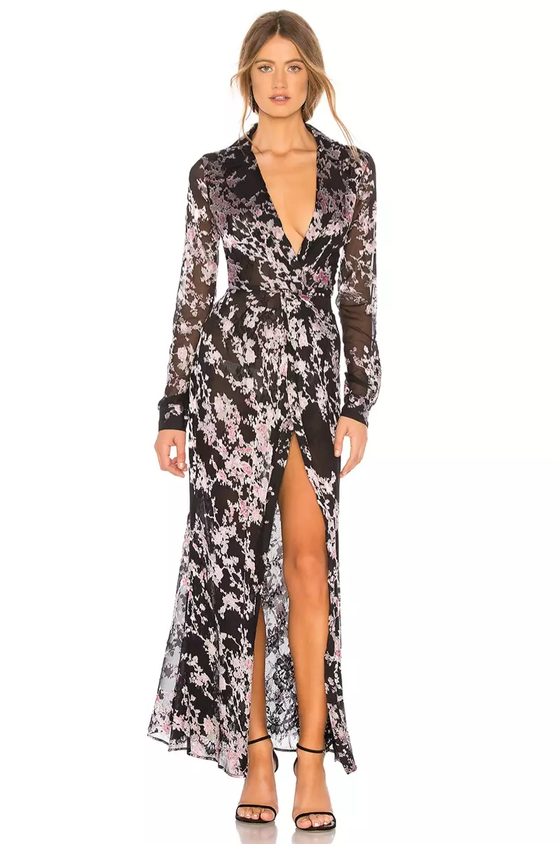 Chrissy Teigen x REVOLVE Brooklyn Maxi Dress តម្លៃ 268 ដុល្លារ