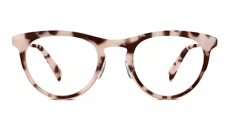 Cermin mata Warby Parker Wren dalam Opal Tortoise $145