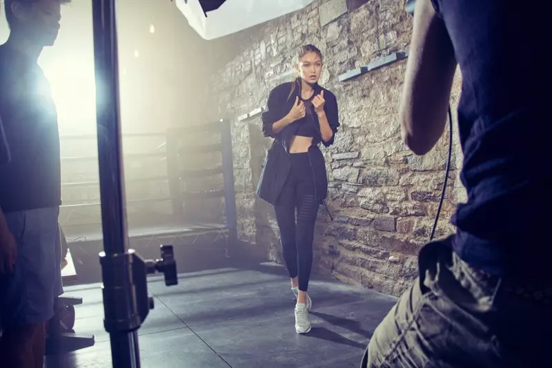 Gigi Hadid i tua atu o vaaiga i le Reebok #PerfectNever campaign