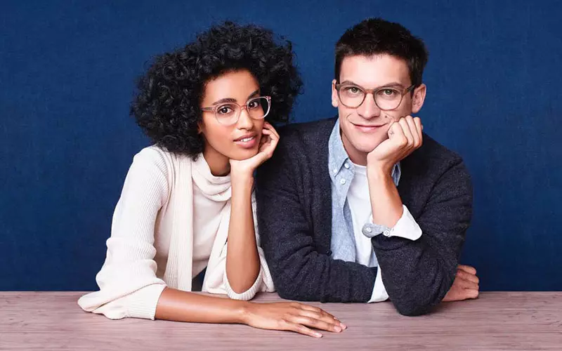 Warby Parker malkaŝas kolekton de okulvitroj de Vintro 2017