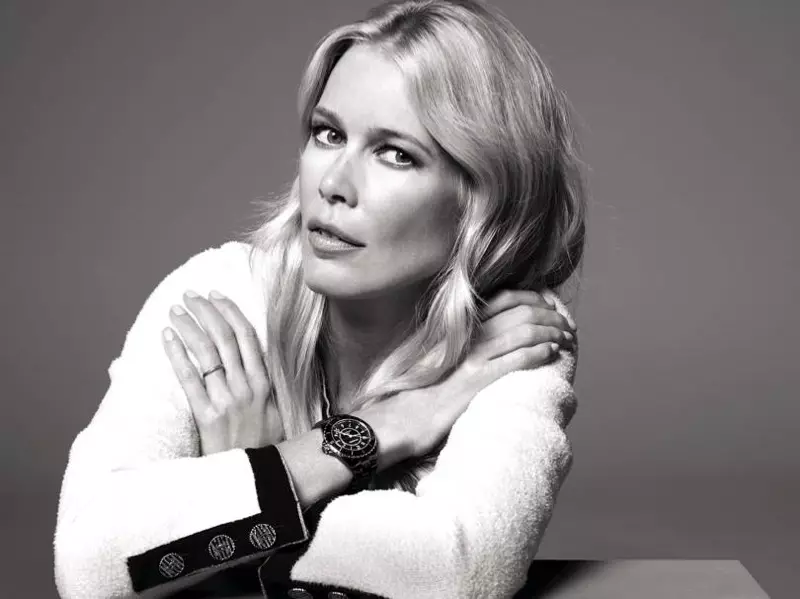 Claudia Schiffer dans la campagne Chanel J12 Watch