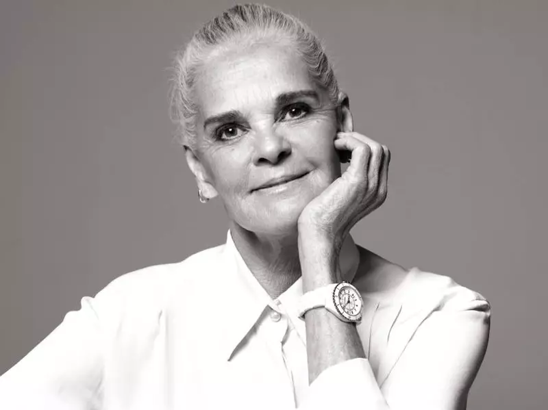 Ali MacGraw dans la campagne Chanel J12 Watch