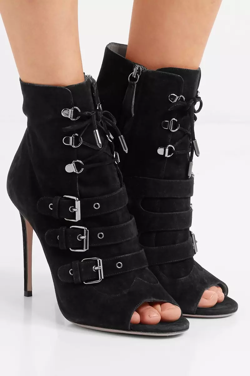 Aquazzura x Claudia Schiffer Vendome Buckled Suede Ankle ဘွတ်ဖိနပ် $1,100