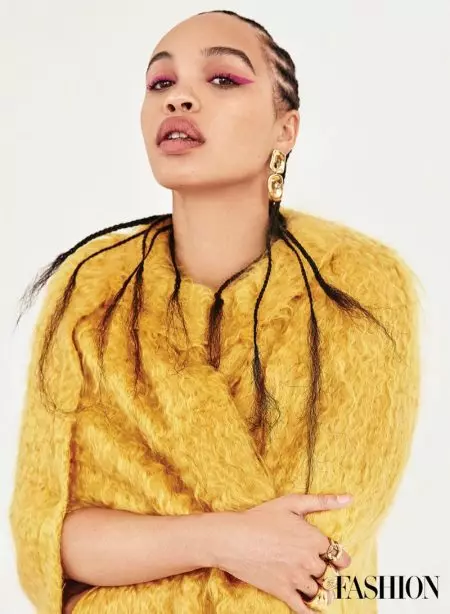 Cleopatra Coleman hnav Vibrant Saib rau FASHION Magazine