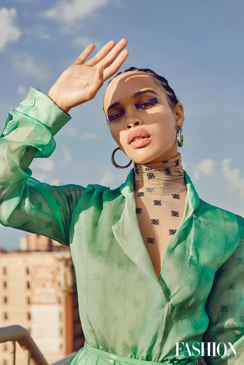 Cleopatra Coleman ស្លៀករ៉ូប Fendi ឈុតរាងកាយ និងសំពត់ជាមួយក្រវិល Jennifer Fisher