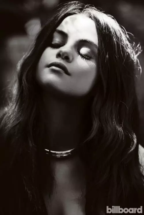 Selena-Gomez-Billboard-Magazine-Oktober-2015-Cover-Photoshoot03