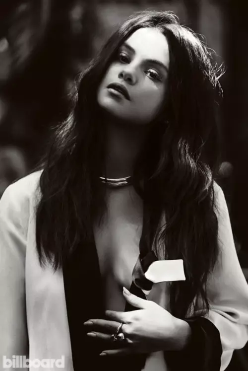 Selena-Gomez-Billboard-Magazine-Octubre-2015-Portada-Sessió de fotos06