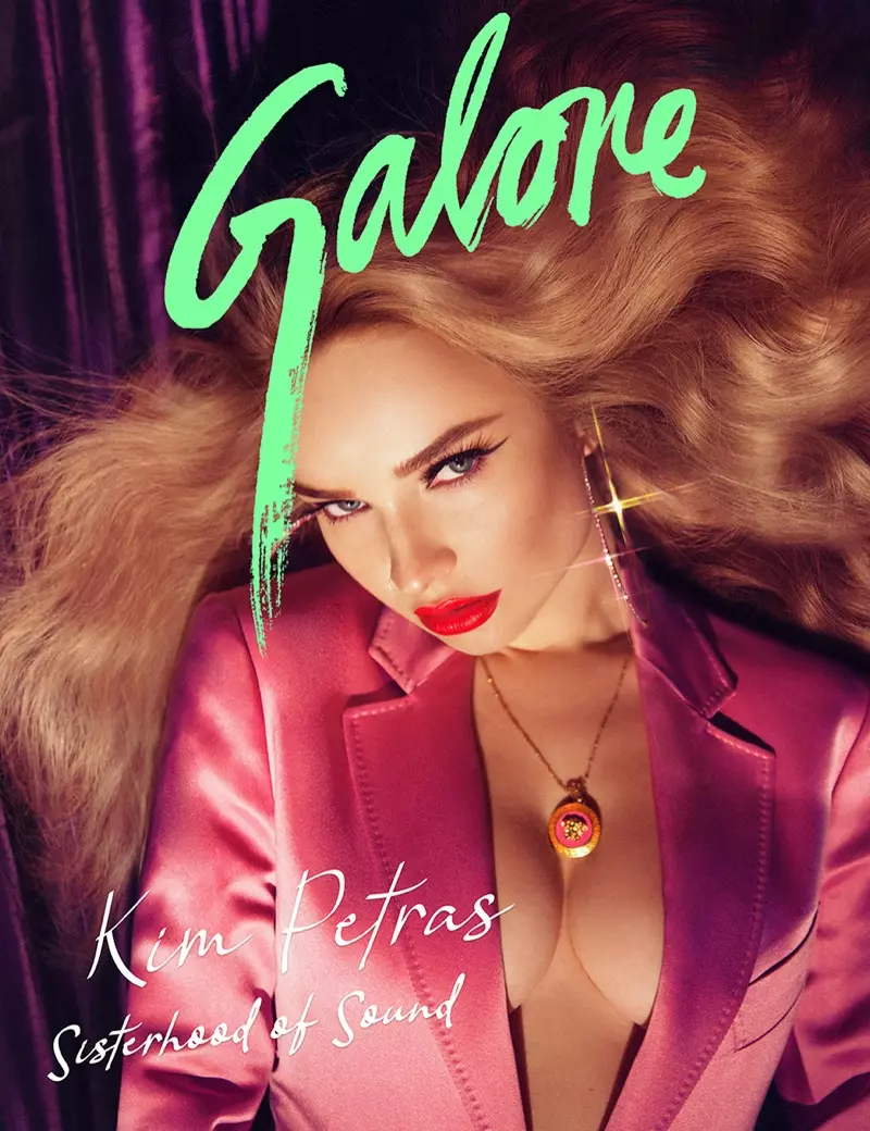 Sesión de fotos de portada de Kim Petras Galore Thom Kerr