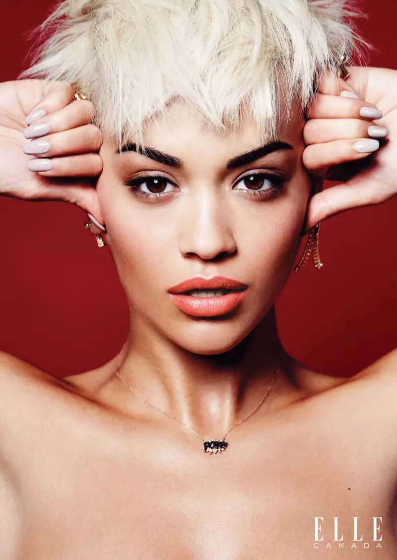 Rita Ora tħares il-moda 'l quddiem b'haircut ta' pixie blonde platinum