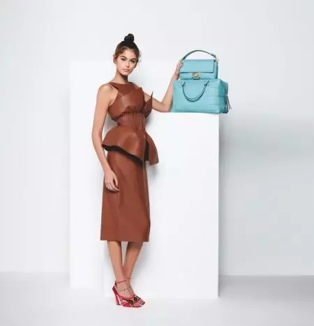 Fendi Spring 2019 مہم میں Kaia Gerber، Adut اور Anok Star