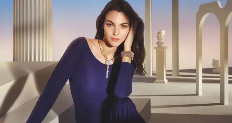 Vittoria Ceretti esiintyy Bulgari Magnifica 2021 -kampanjassa.