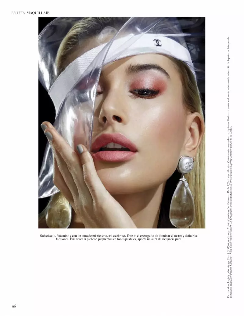 Hailey Baldwin Models Glam Makeup Saib rau Vogue Mexico