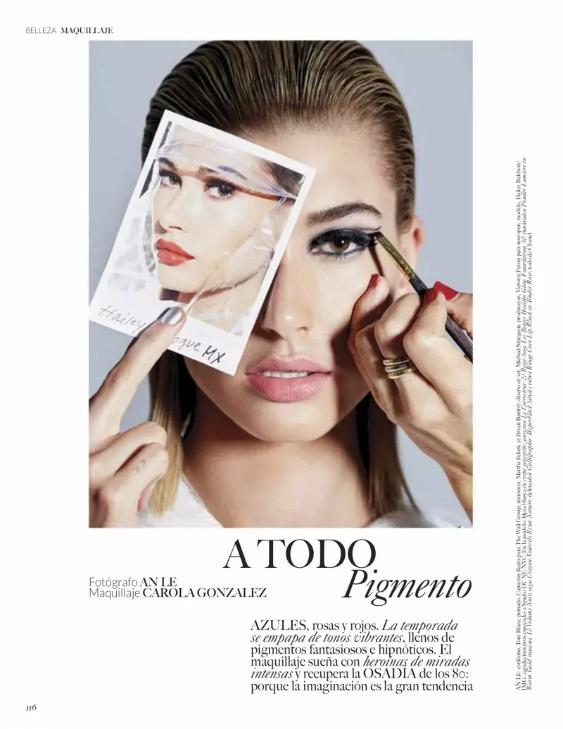 Hailey Baldwin Models Glam Makeup hledá Vogue Mexico