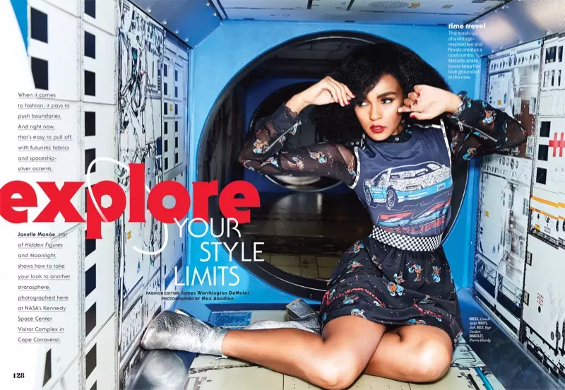 La cantante e attrice Janelle Monae posa in abito Coach con stivali Ash