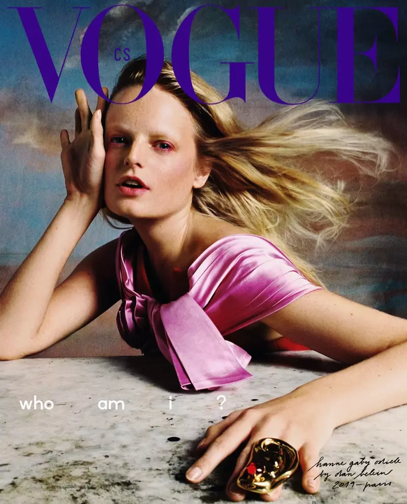 Hanne Gaby Odiele yana cikin gajimare don Vogue Czechoslovakia