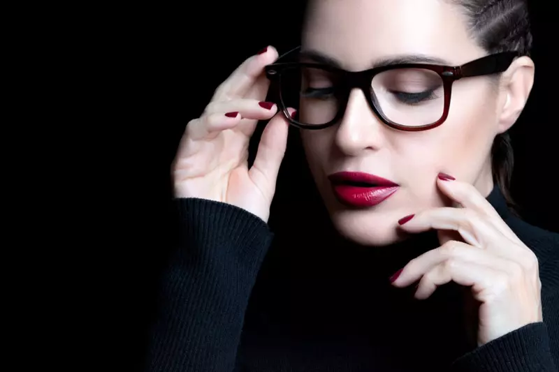 Women Square Eyeglasses Red Lipstick