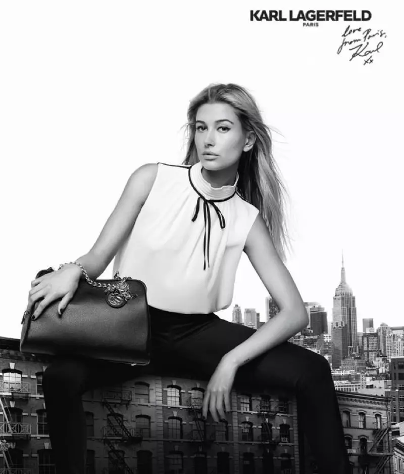 Hailey Baldwin membintangi kempen musim luruh-musim sejuk 2016 Karl Lagerfeld Paris