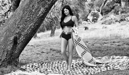 Die Kardashian & Jenner Sisters keer terug vir Calvin Klein Herfs 2018-veldtog