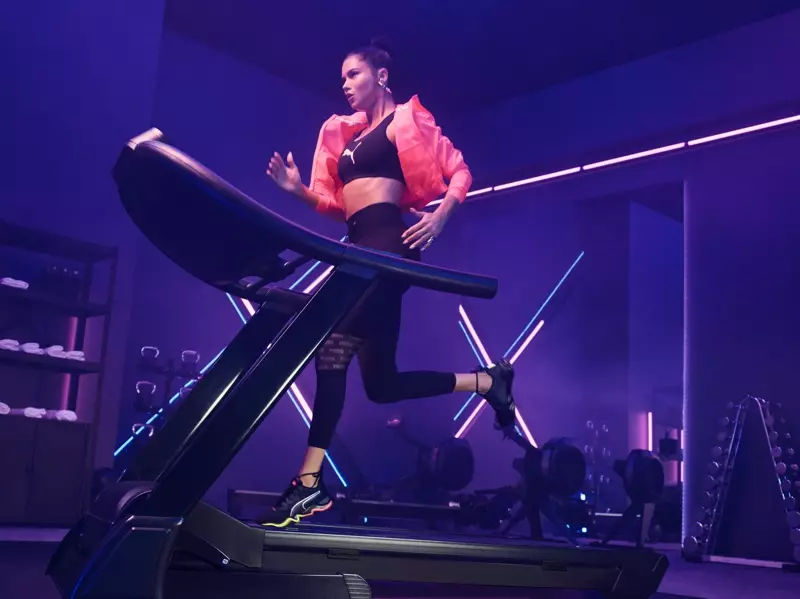 Adriana Lima Campanha PUMA 'Zona XT'