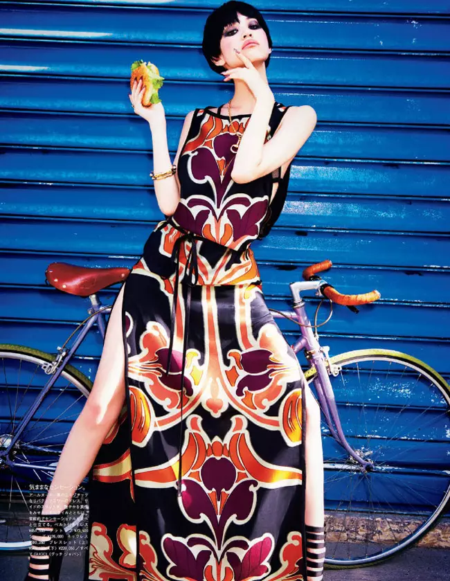 Kiko Mizuhara Charms yn Gucci foar Ellen von Unwerth yn Vogue Japan