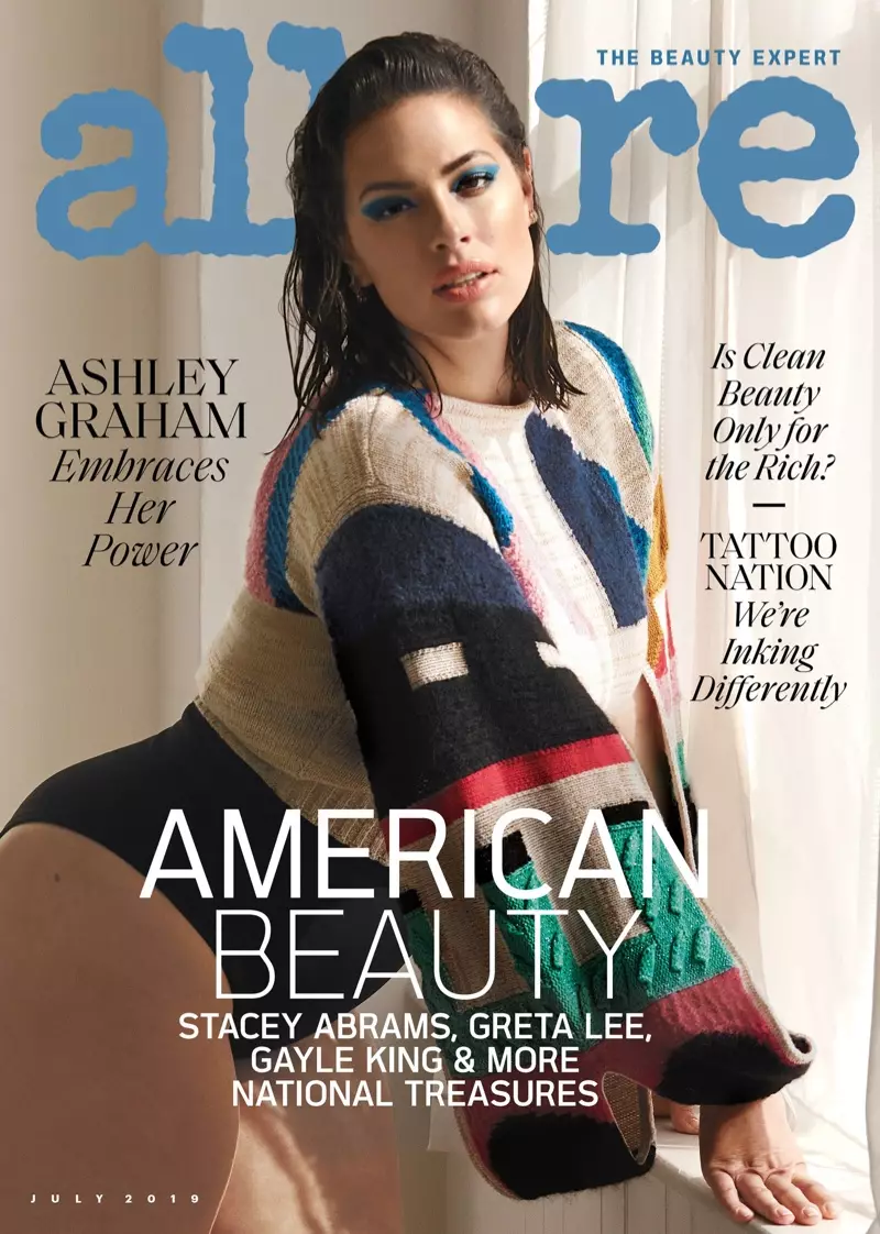 Ashley Graham poserar i Sun-Kissed Beauty for Allure