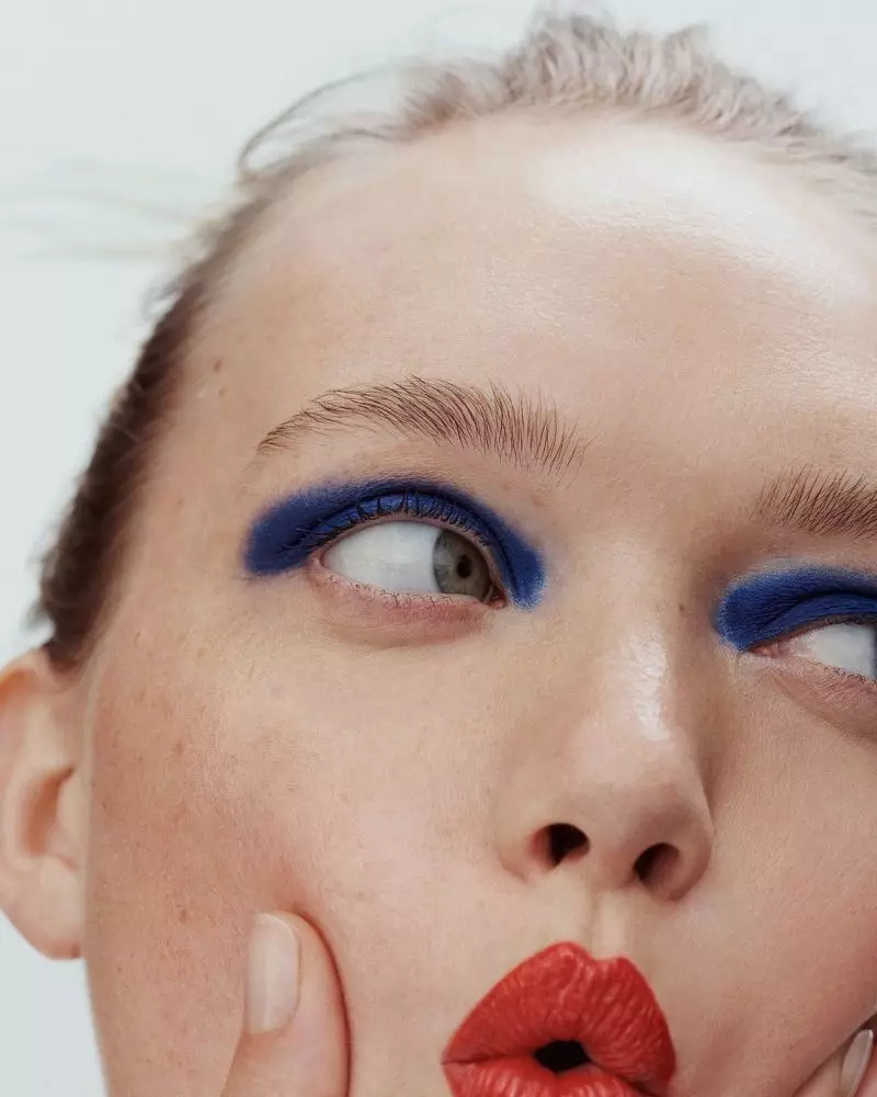 Gemma Ward modellerer nye skjønnhetstrender for Allure