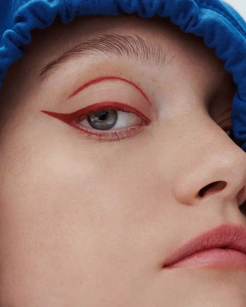 Gemma Ward Models Nije Beauty Trends foar Allure