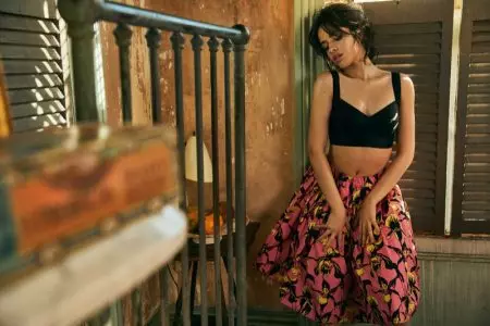 Camila Cabello gosipụtara na ụdị okpomọkụ maka ndezi ahụ