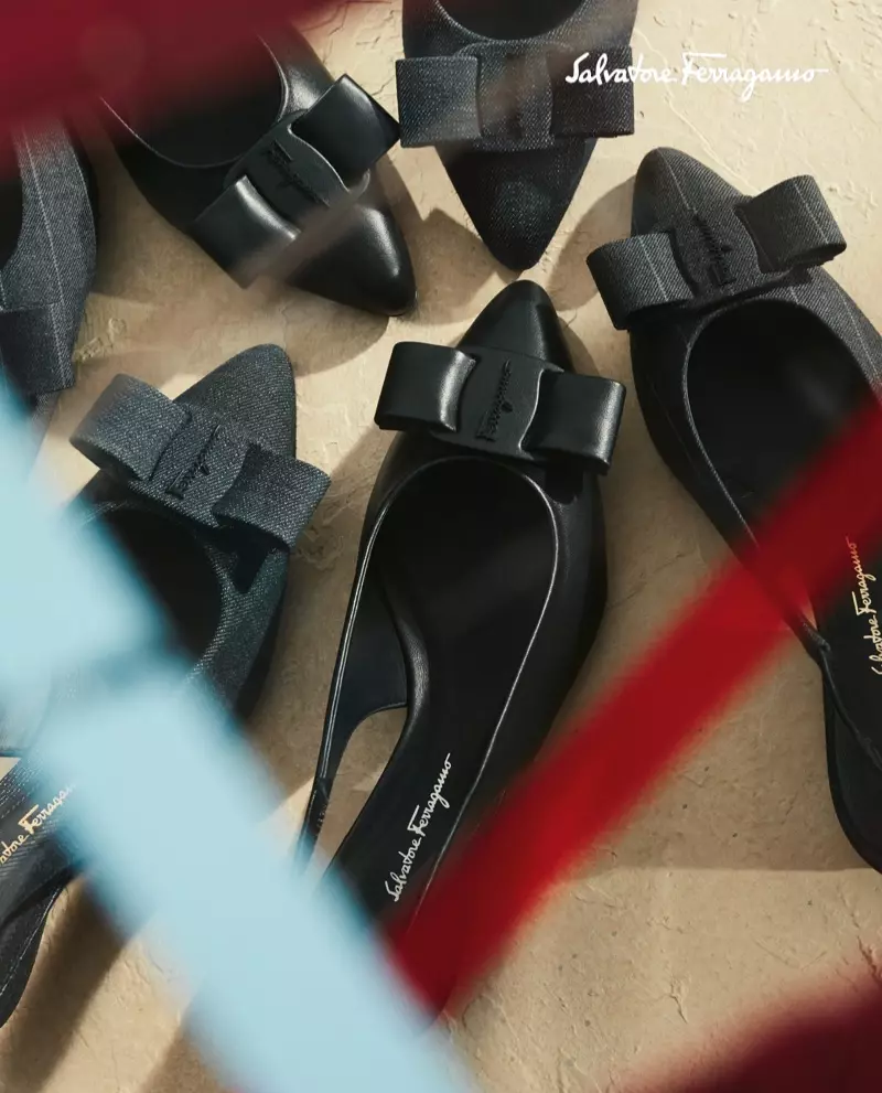 Salvatore Ferragamo는 2020 가을-겨울 캠페인을 위해 신발에 중점을 둡니다.