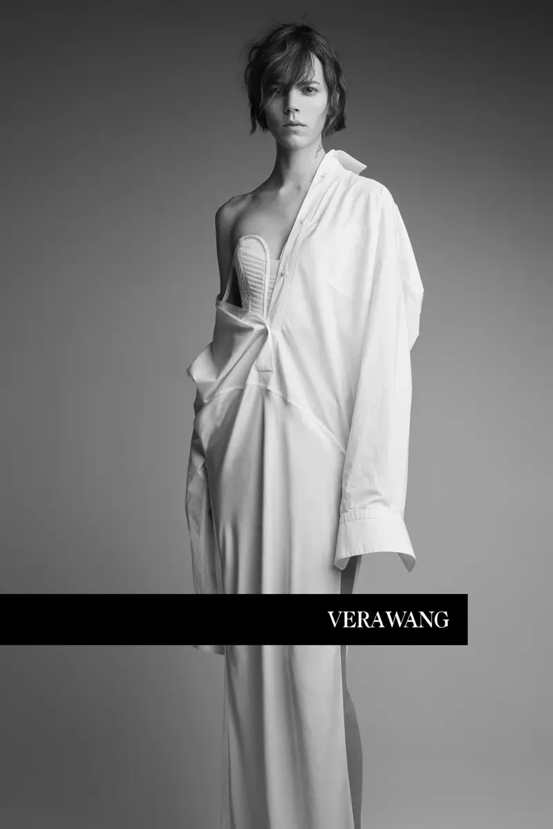 Unha imaxe da campaña publicitaria da primavera de 2018 de Vera Wang