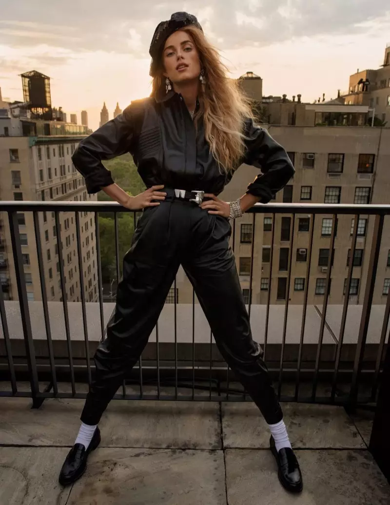 Rianne van Rompaey adopte le street style new-yorkais pour Vogue Paris