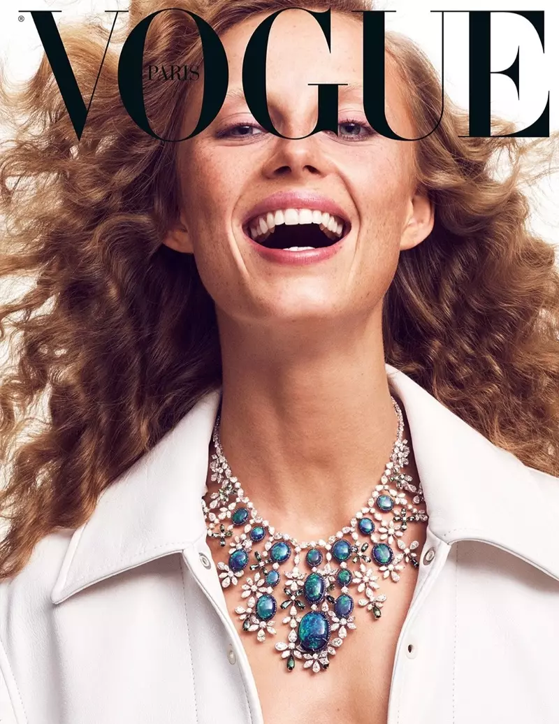Kaia Gerber e Edie Campbell modelam joias preciosas para a Vogue Paris
