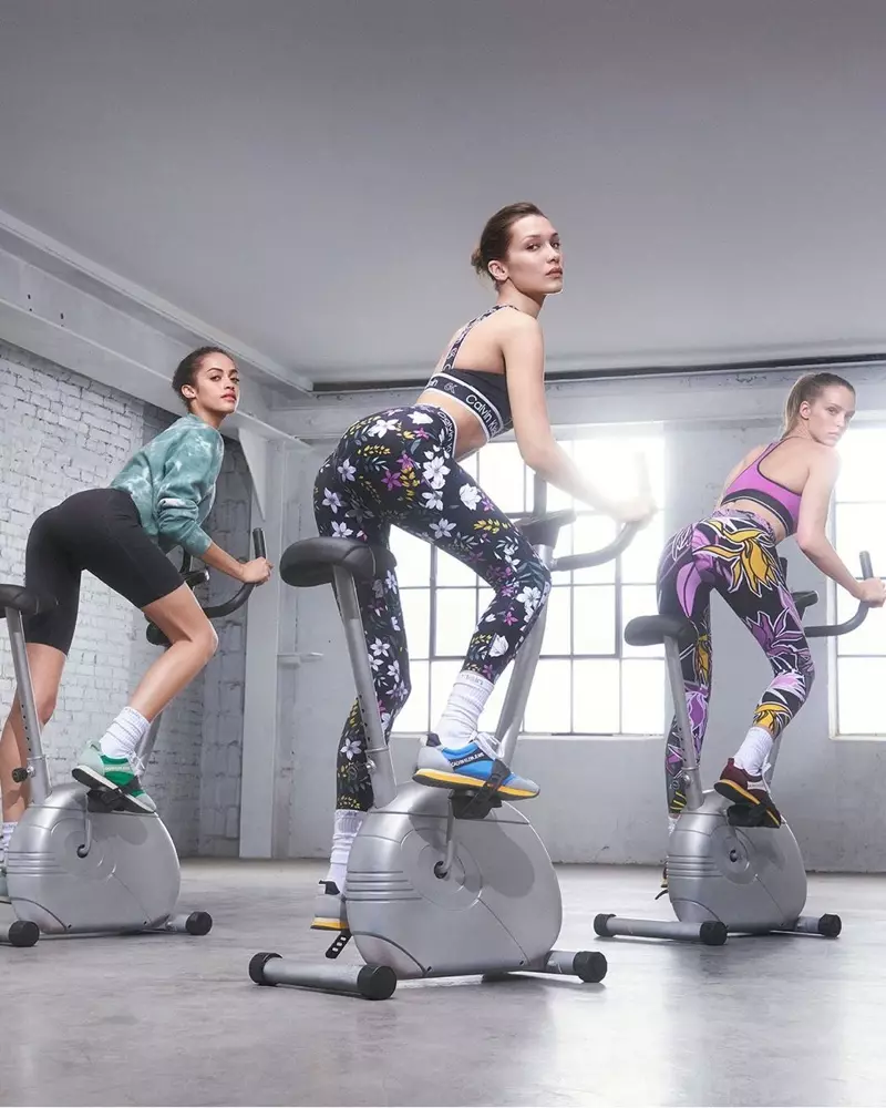 Alanna Arrington, Bella Hadid och Abby Champion körde motionscyklar i Calvin Klein Performance höst-vinter 2019-kampanj