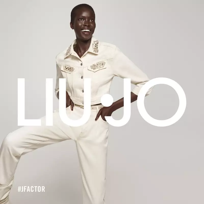 Lumalabas si Ajok Madel sa Liu Jo spring-summer 2021 campaign.