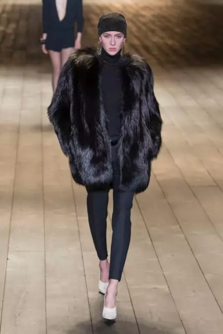 Saint Laurent cumpre os 80 para o outono de 2018