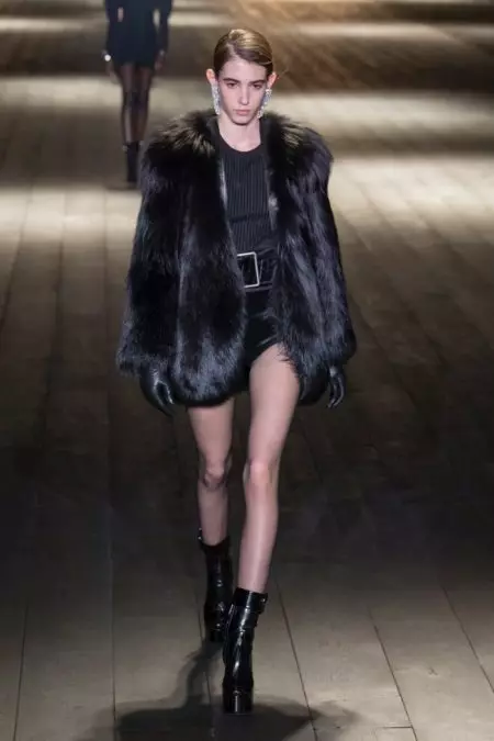 Saint Laurent geht im Herbst 2018 in die 80er