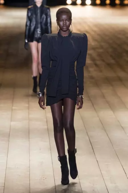 Осінь 2018 року Saint Laurent Goes 80-ті