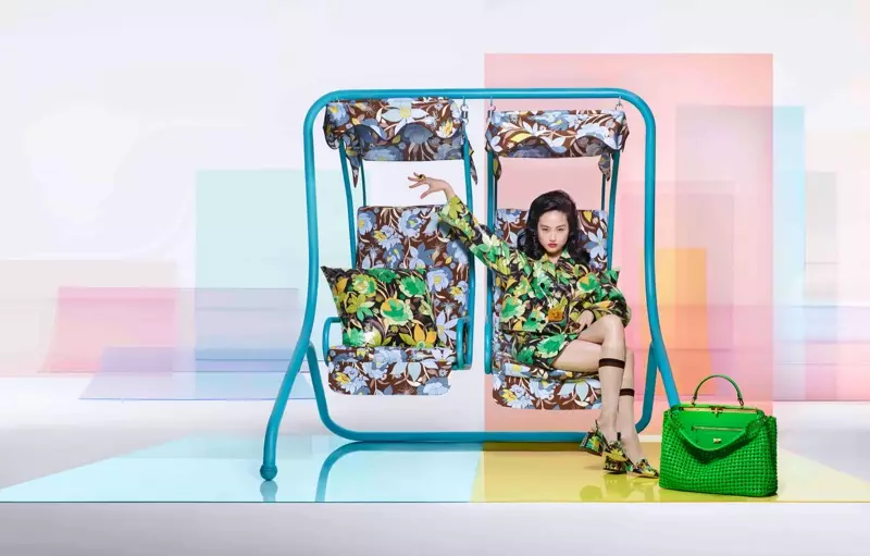 Fendi 2020 봄-여름 캠페인에서 돋보이는 프린트