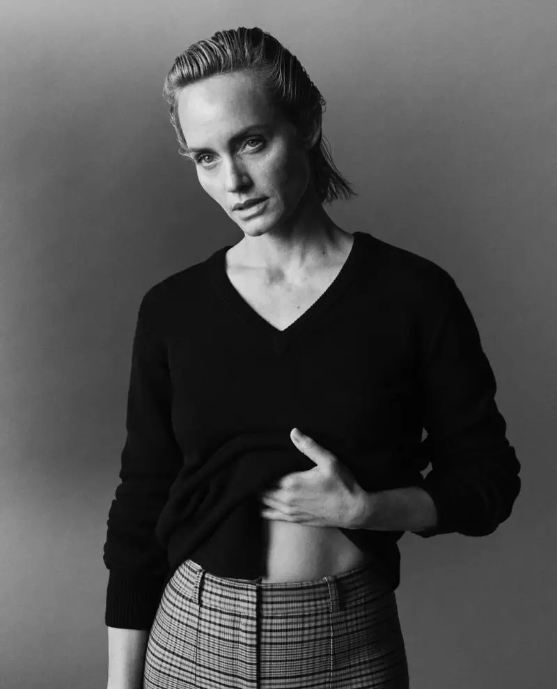 Editorial de moda de portada de Amber Valletta Sunday Times Style 2019