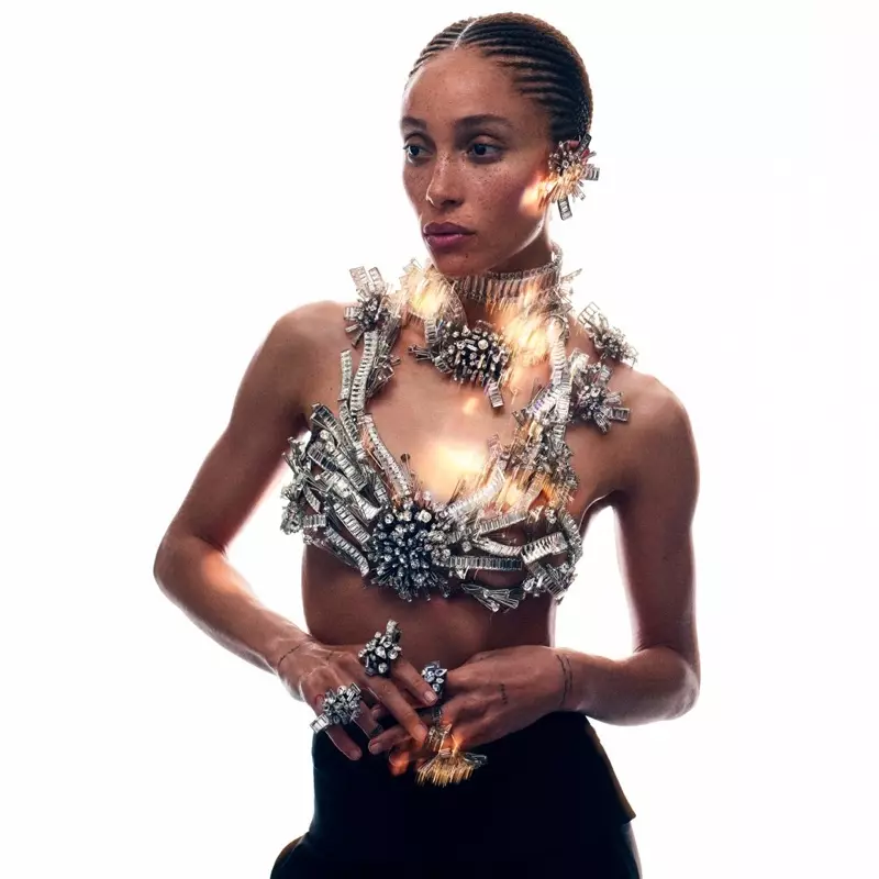 Adwoa Aboah pozează pentru campania Swarovski Collection II.