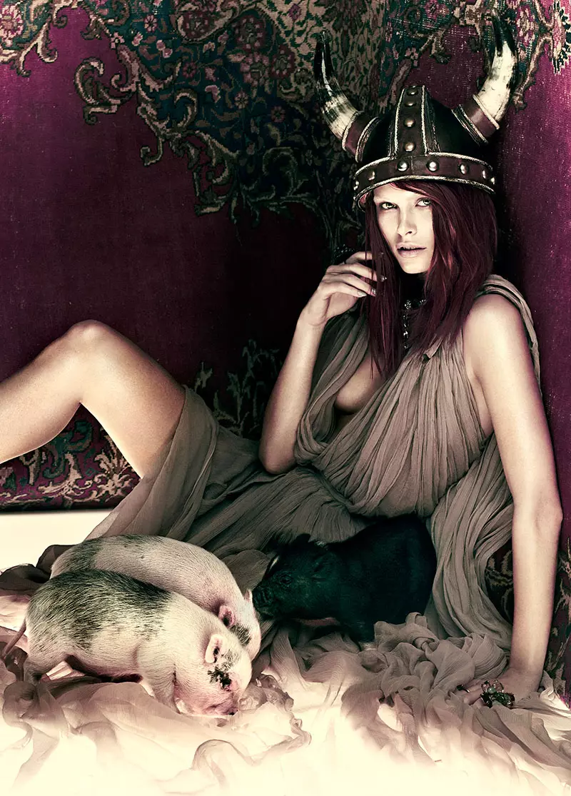 Pamela Bernier este Fairy Tale Chic pentru Fashion Spread de Chris Nicholls