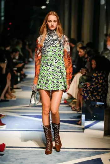 Miu Miu Mendapat Groovy untuk Resort 2015