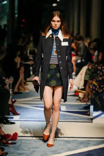 Miu Miu Mendapat Groovy untuk Resort 2015